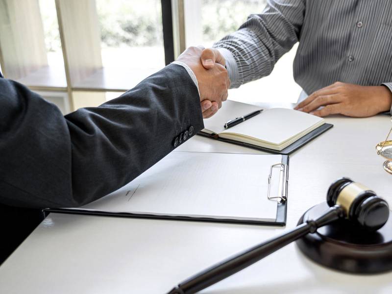 上海移民纠纷律师指南：身份文件或移民文件丢失或损坏后的应对策略